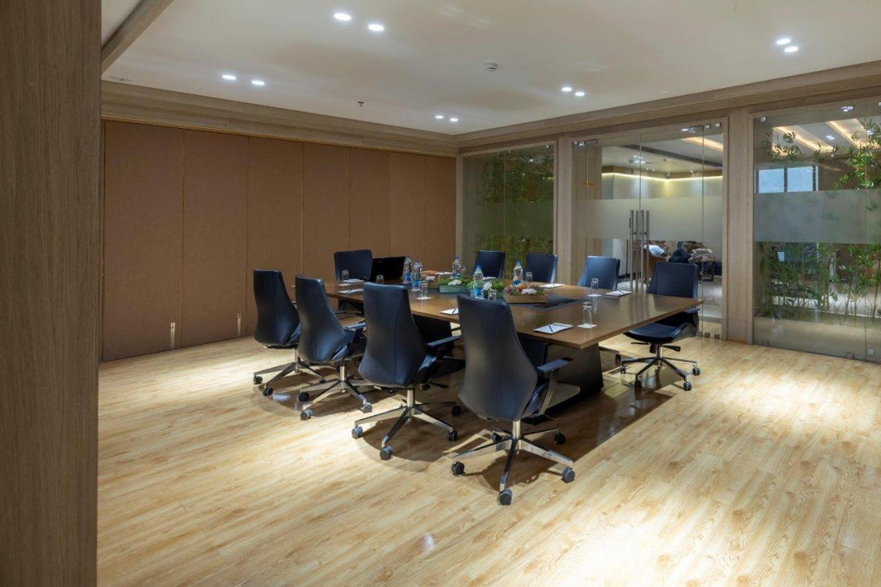 Sarovar Portico Morbi Εξωτερικό φωτογραφία
