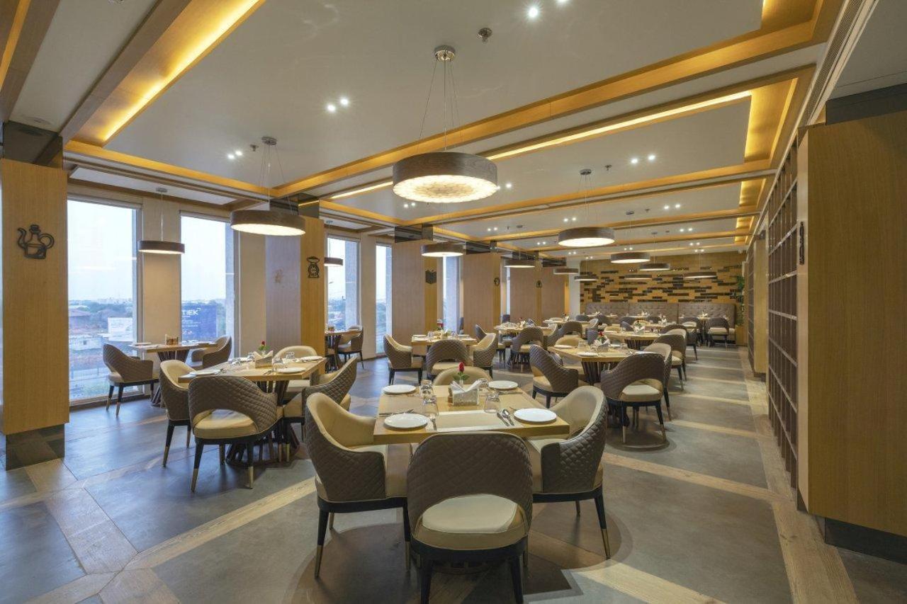 Sarovar Portico Morbi Εξωτερικό φωτογραφία